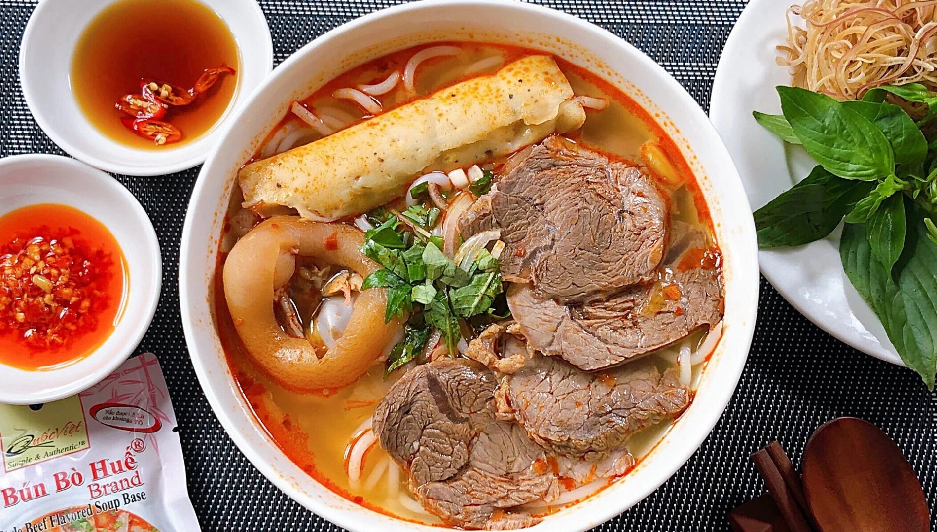 4. Địa Chỉ Bún Bò Huế Ngon Nổi Tiếng